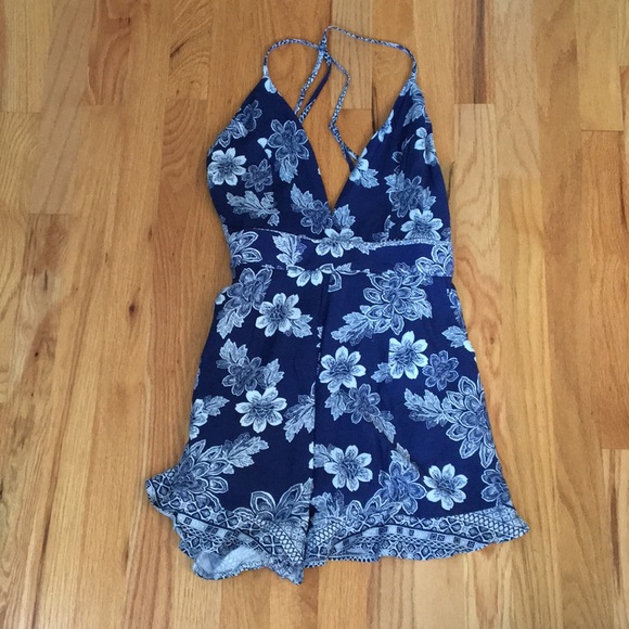 Blue floral romper large - Picture 2 of 6